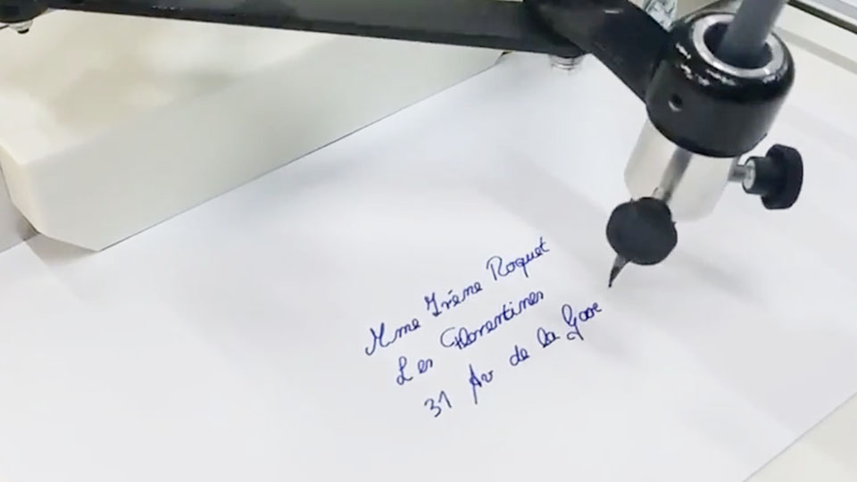 Démarquez vous avec l’écriture manuscrite sur vos enveloppes