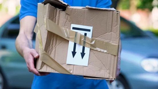 Colis mal fermé, durées de trajets et conditions extérieures