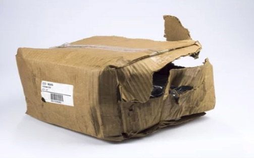 Utiliser de vieilles boîtes et d'anciens cartons pour envoyer des colis